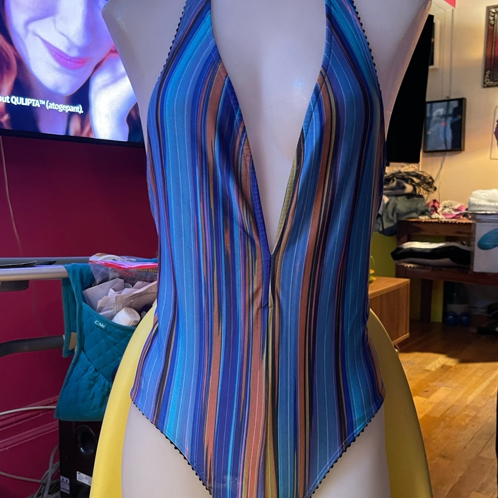 COPY - Sexy Low V neck Lunazul one piece size 4